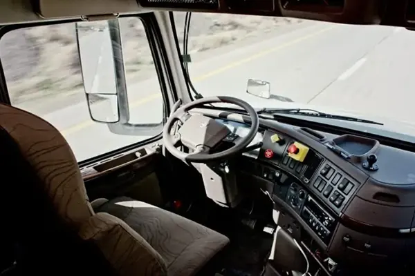 driverless-trucks-1080x675-1-768x480 driverless-trucks-1080x675-1-768x480
