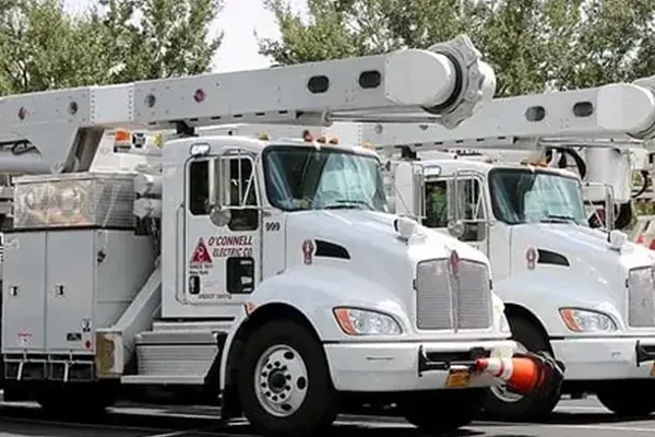 lineman-trucks lineman-trucks
