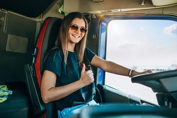 truck-u-girl-driver-768x512
